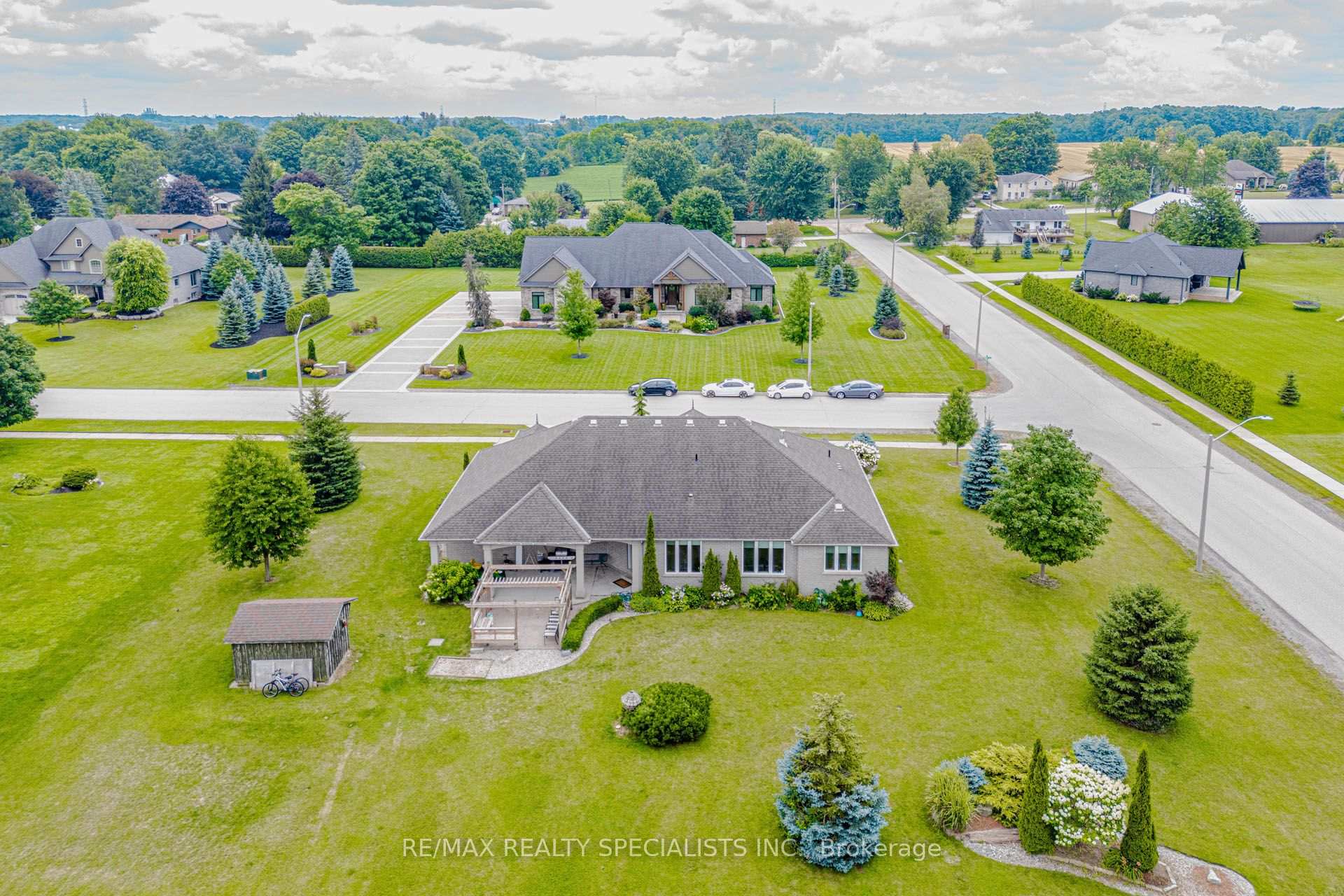 Photo 48 of 7 Snyder Court, Norwich, Burgessville — HOMEH