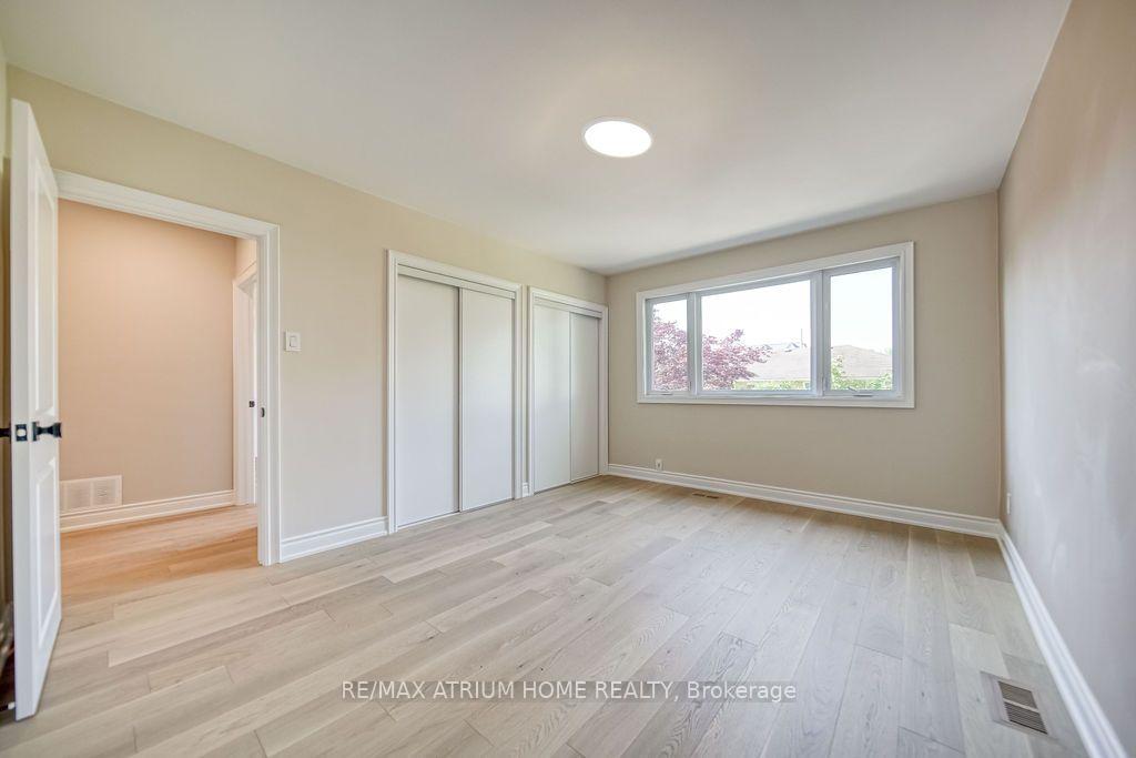 Photo 8 of 4 Palomino Crescent, North York, Bayview Village — HOMEH