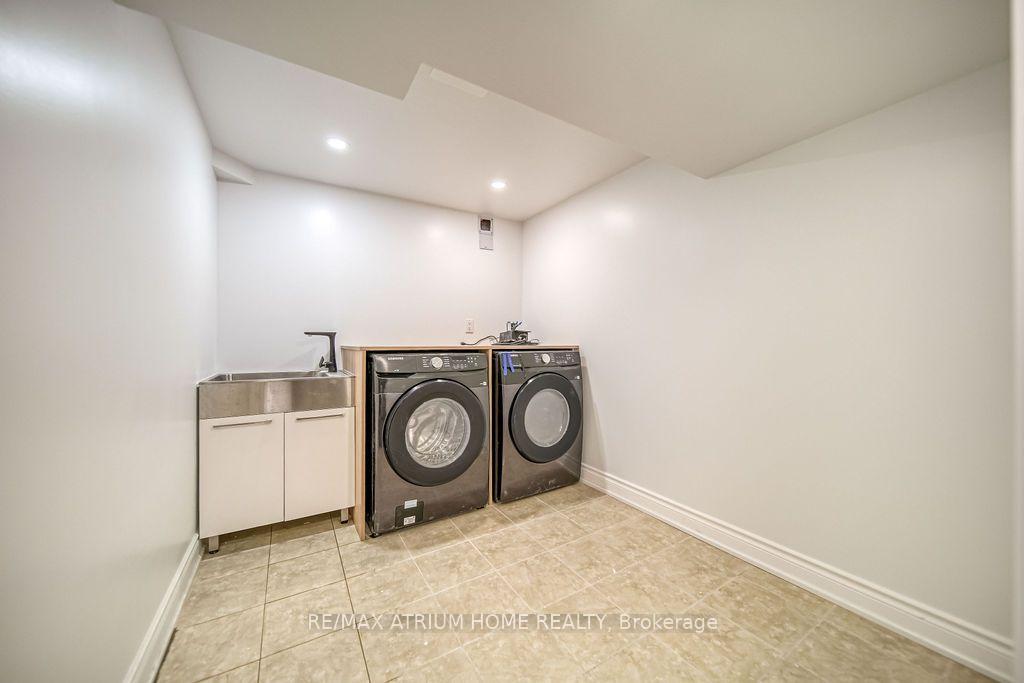 Photo 18 of 4 Palomino Crescent, North York, Bayview Village — HOMEH