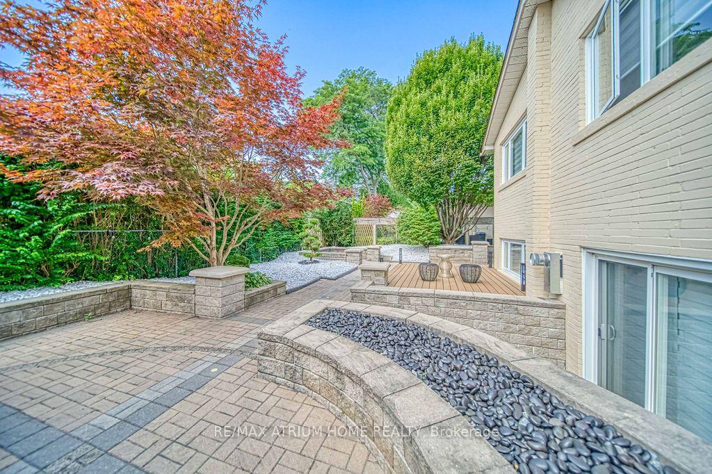 Photo 19 of 4 Palomino Crescent, North York, Bayview Village — HOMEH