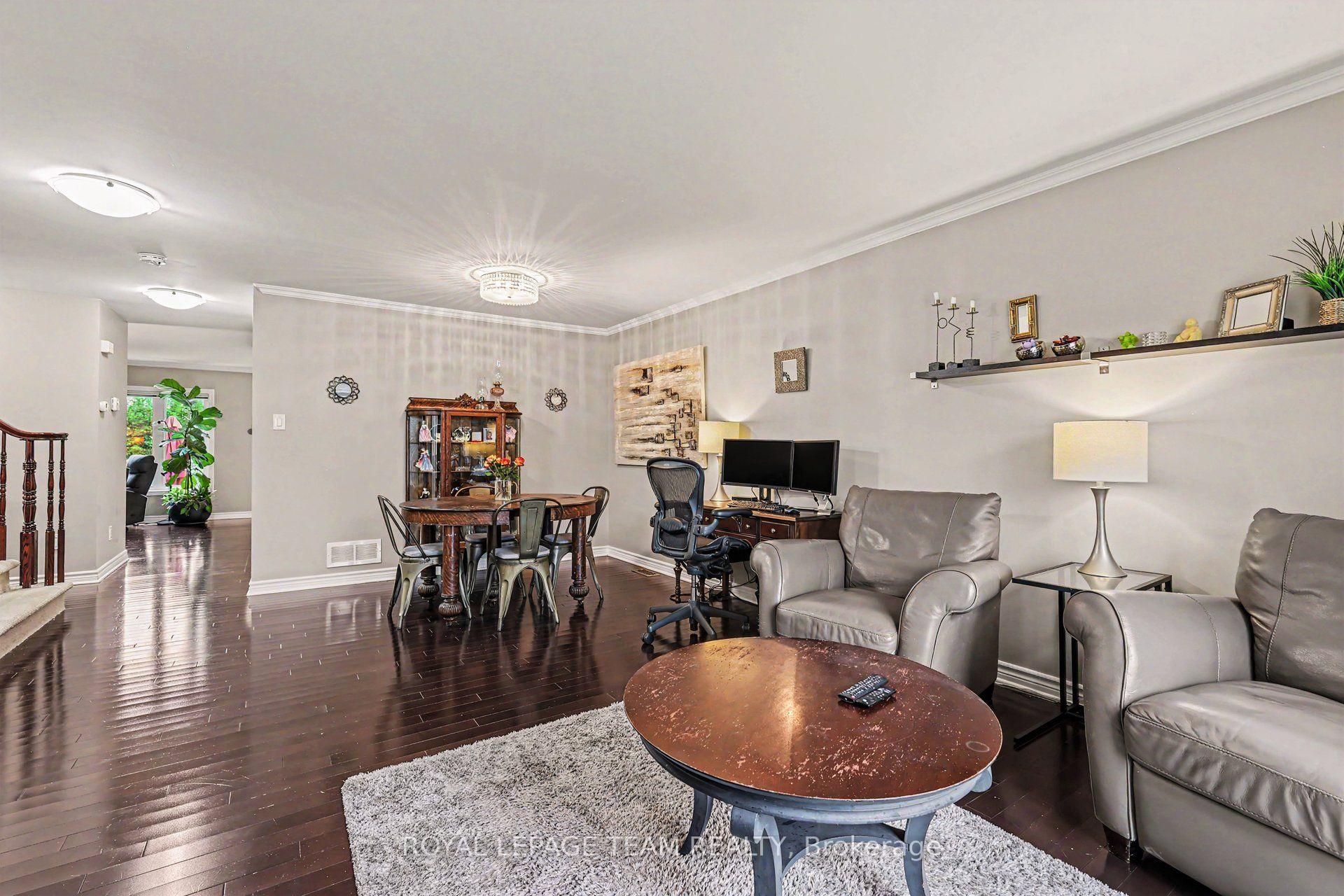 Photo 5 of 414 Abbeydale Circle, Ottawa, Kanata - Morgan's Grant/South March — HOMEH