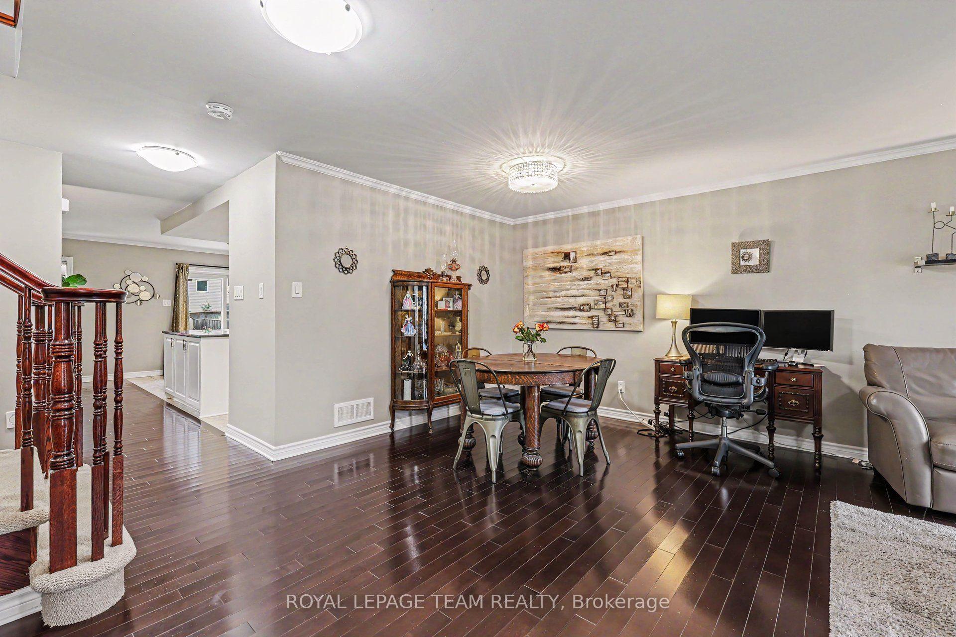 Photo 6 of 414 Abbeydale Circle, Ottawa, Kanata - Morgan's Grant/South March — HOMEH