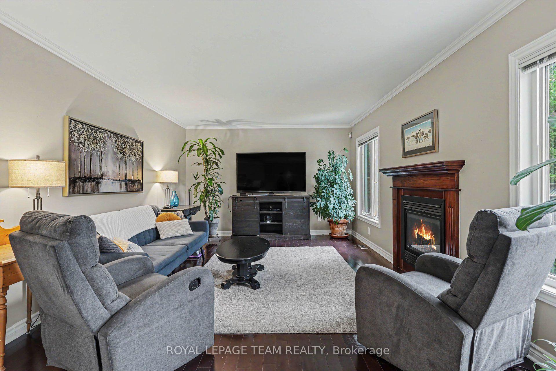 Photo 9 of 414 Abbeydale Circle, Ottawa, Kanata - Morgan's Grant/South March — HOMEH