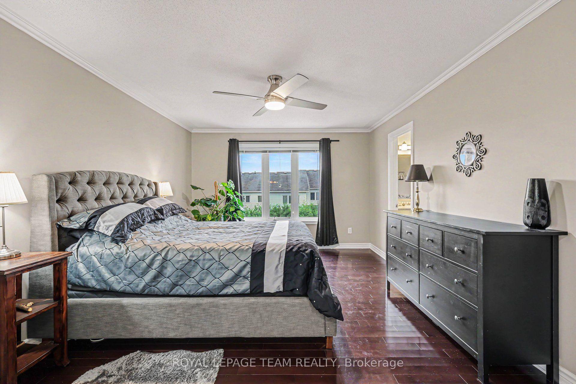 Photo 22 of 414 Abbeydale Circle, Ottawa, Kanata - Morgan's Grant/South March — HOMEH