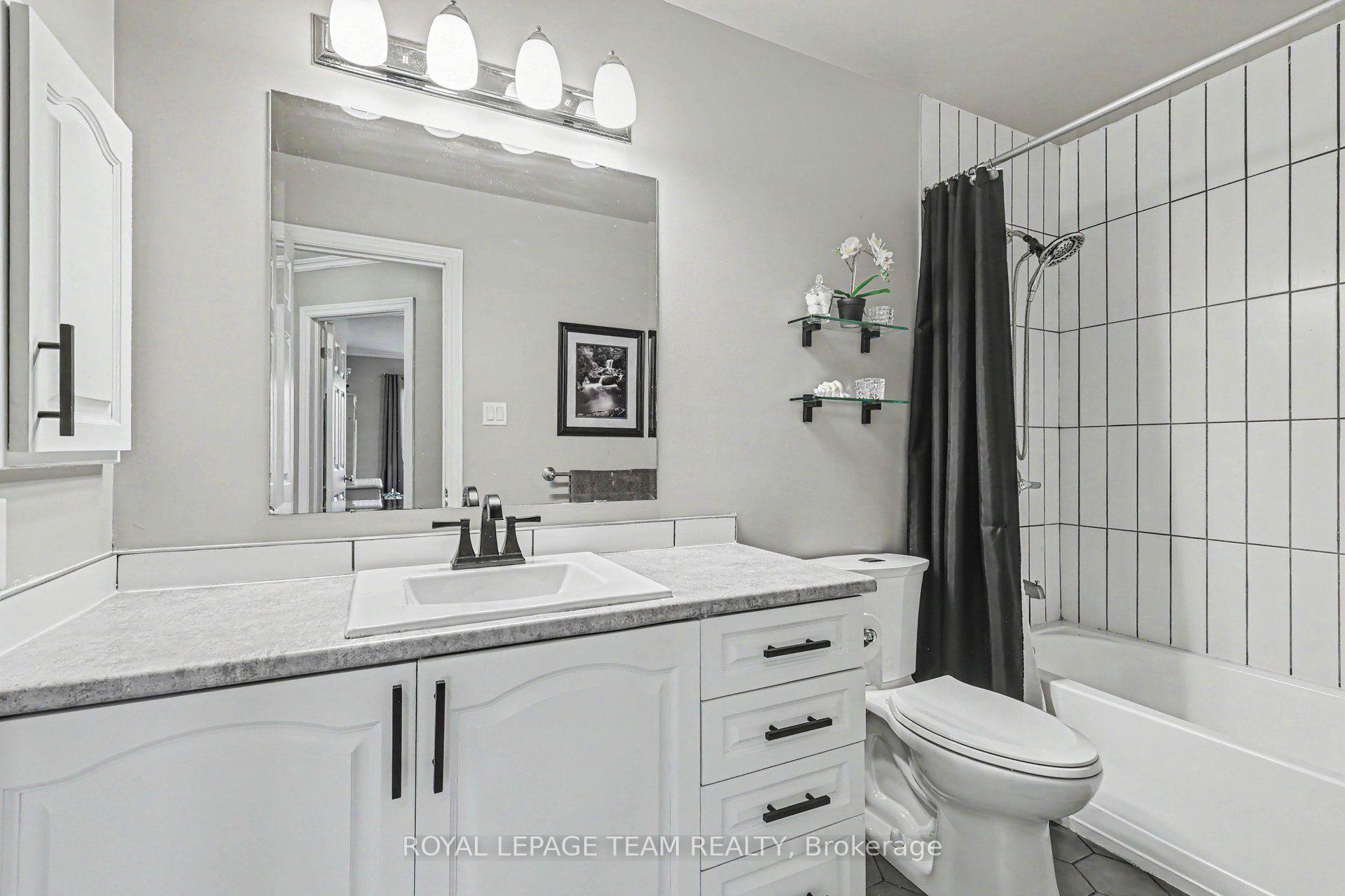 Photo 29 of 414 Abbeydale Circle, Ottawa, Kanata - Morgan's Grant/South March — HOMEH