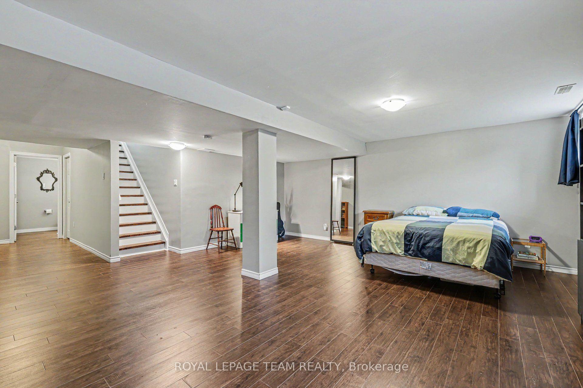 Photo 32 of 414 Abbeydale Circle, Ottawa, Kanata - Morgan's Grant/South March — HOMEH