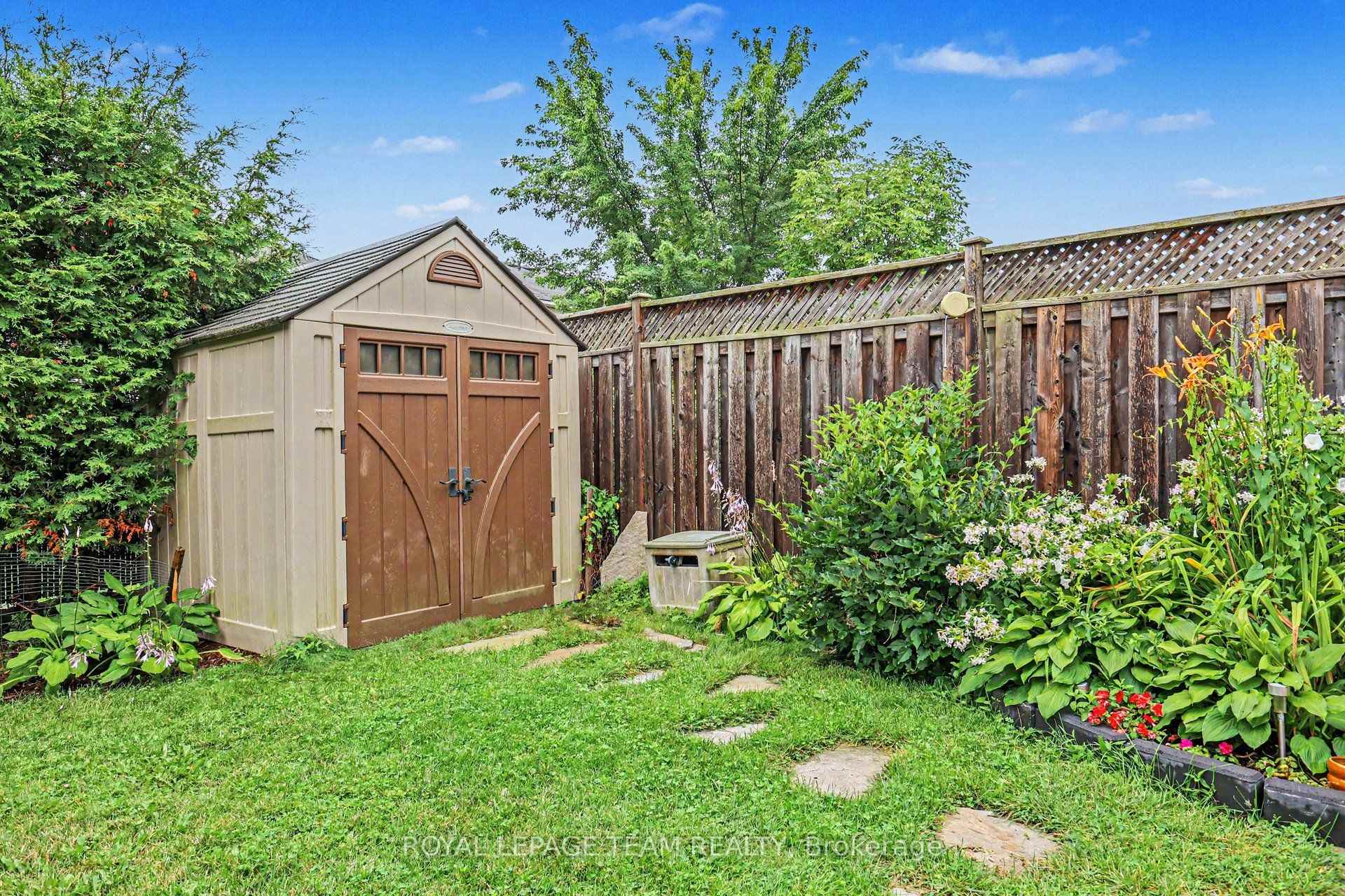 Photo 39 of 414 Abbeydale Circle, Ottawa, Kanata - Morgan's Grant/South March — HOMEH