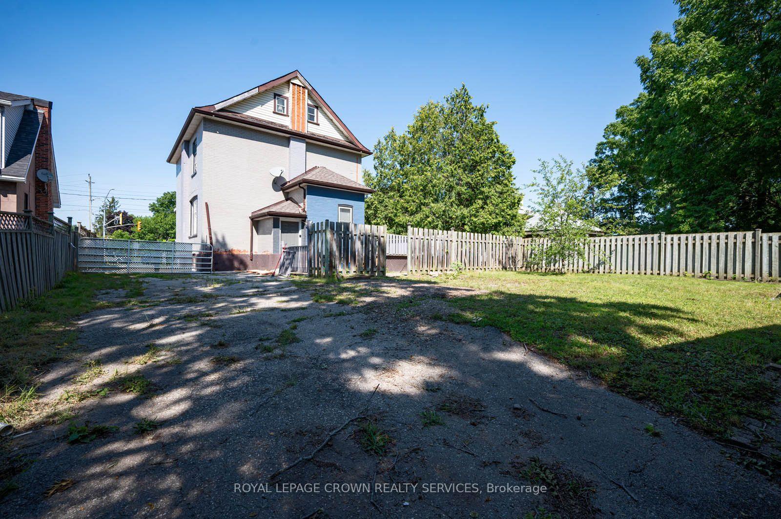 Photo 25 of 1798 King Street E, Cambridge, Lang's Farm — HOMEH