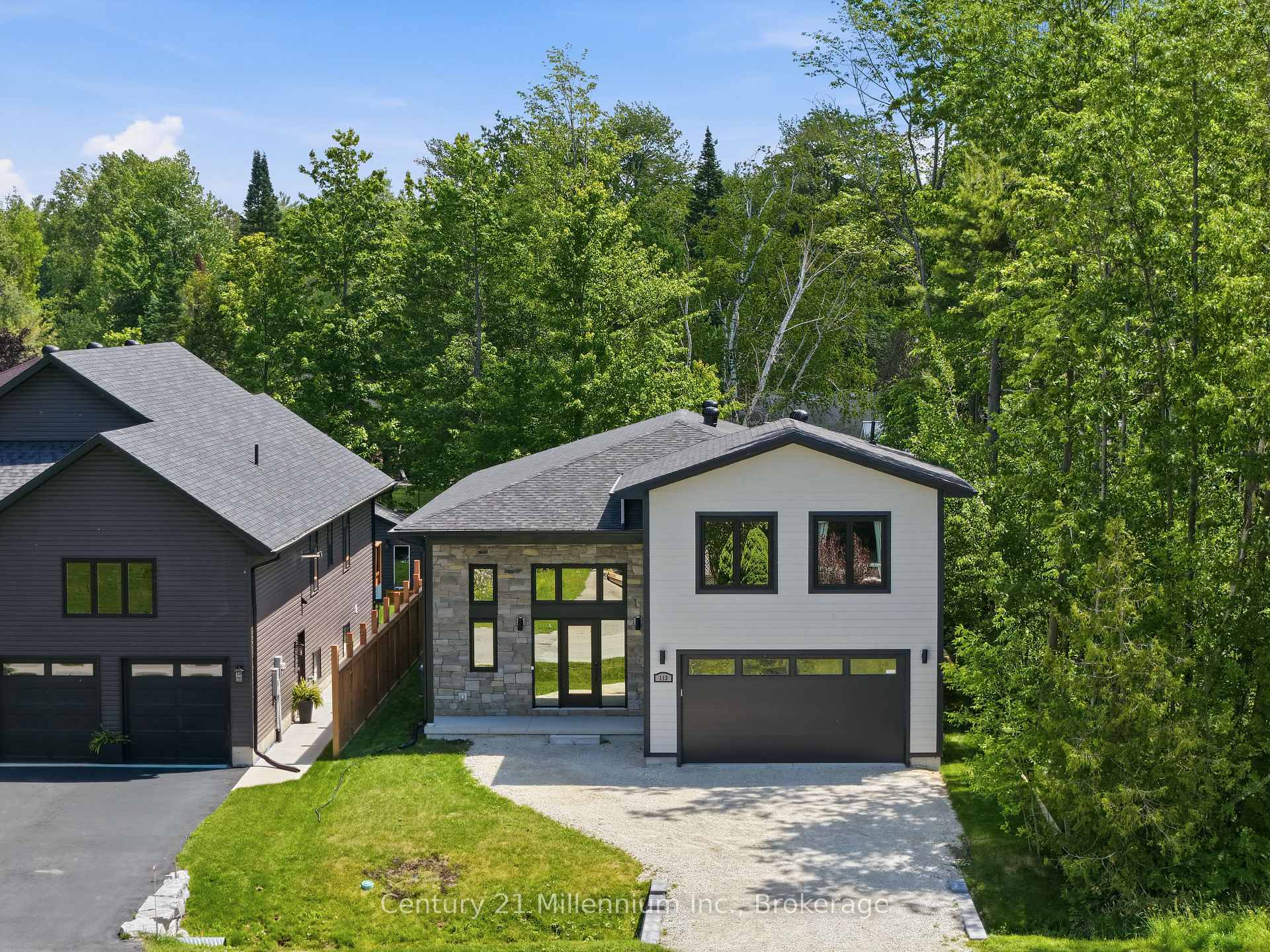 Photo 2 of 113 Smallman Drive, Wasaga Beach — HOMEH