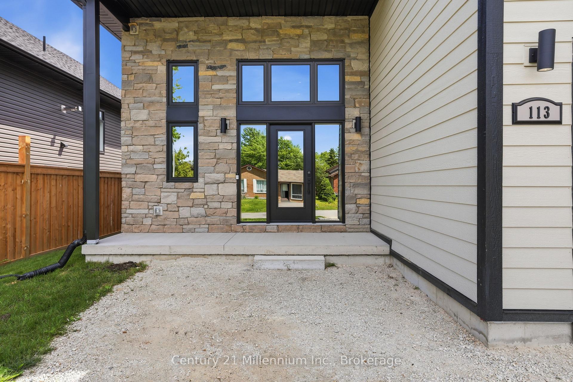 Photo 4 of 113 Smallman Drive, Wasaga Beach — HOMEH