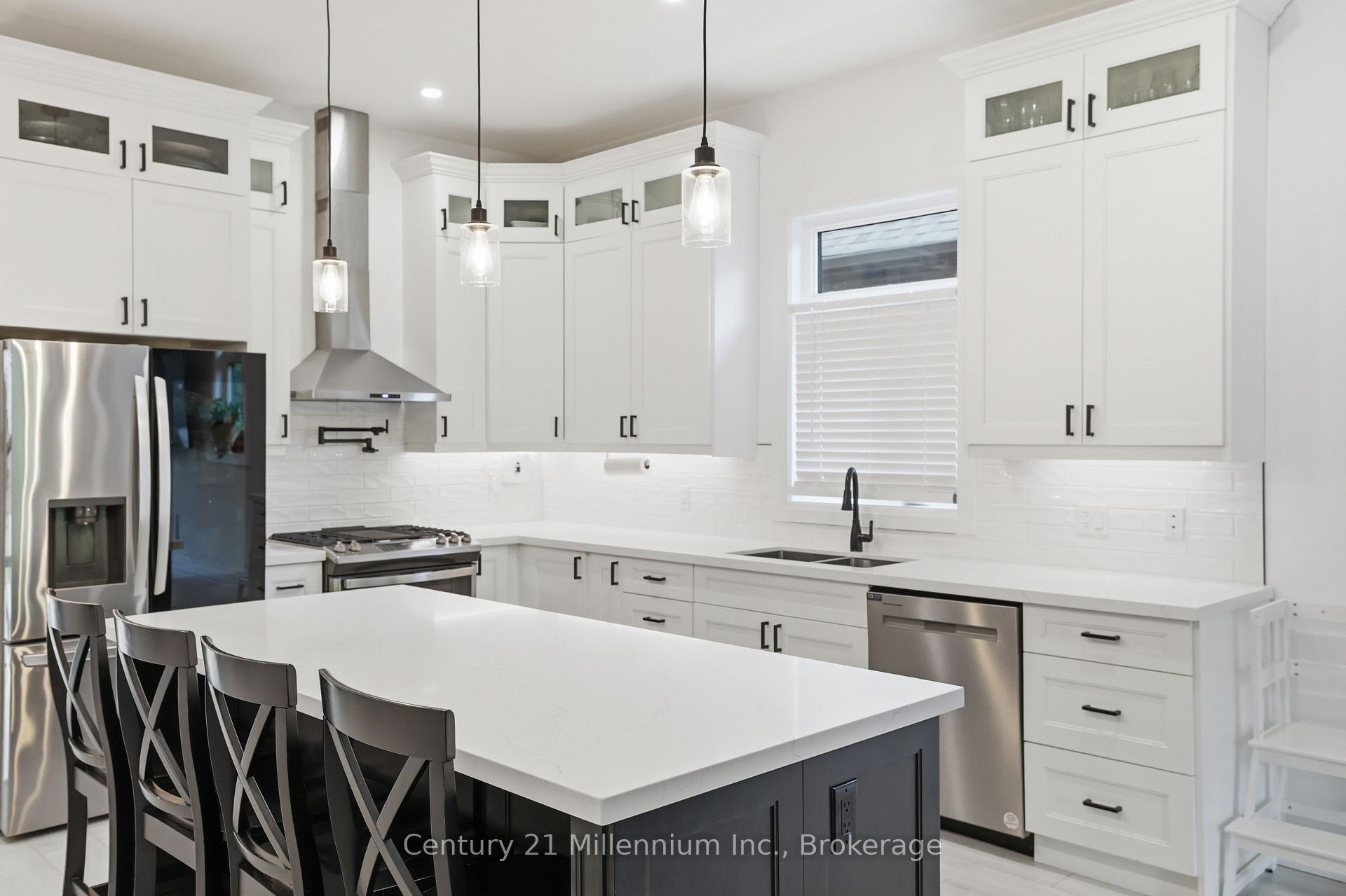 Photo 10 of 113 Smallman Drive, Wasaga Beach — HOMEH