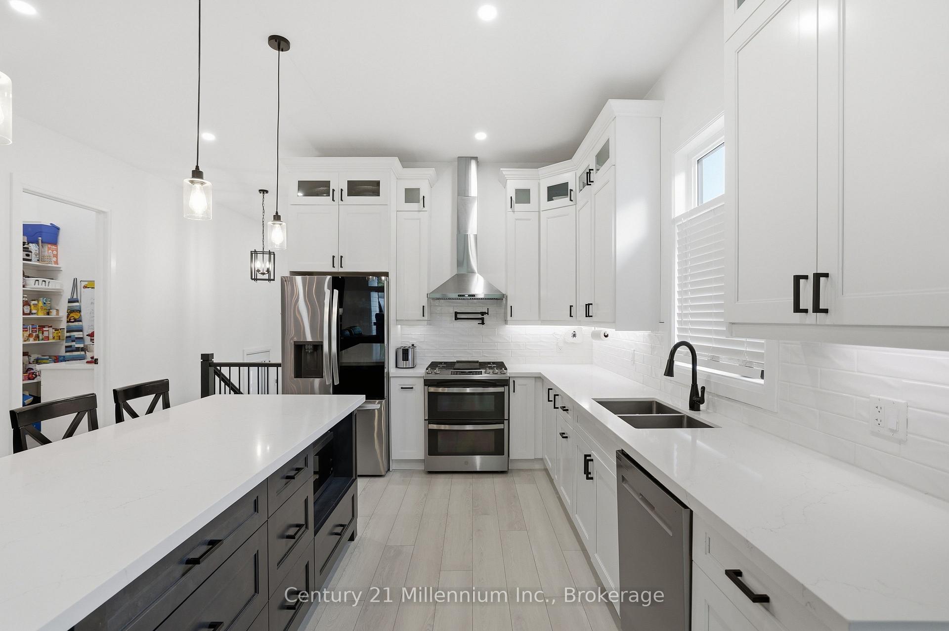 Photo 11 of 113 Smallman Drive, Wasaga Beach — HOMEH