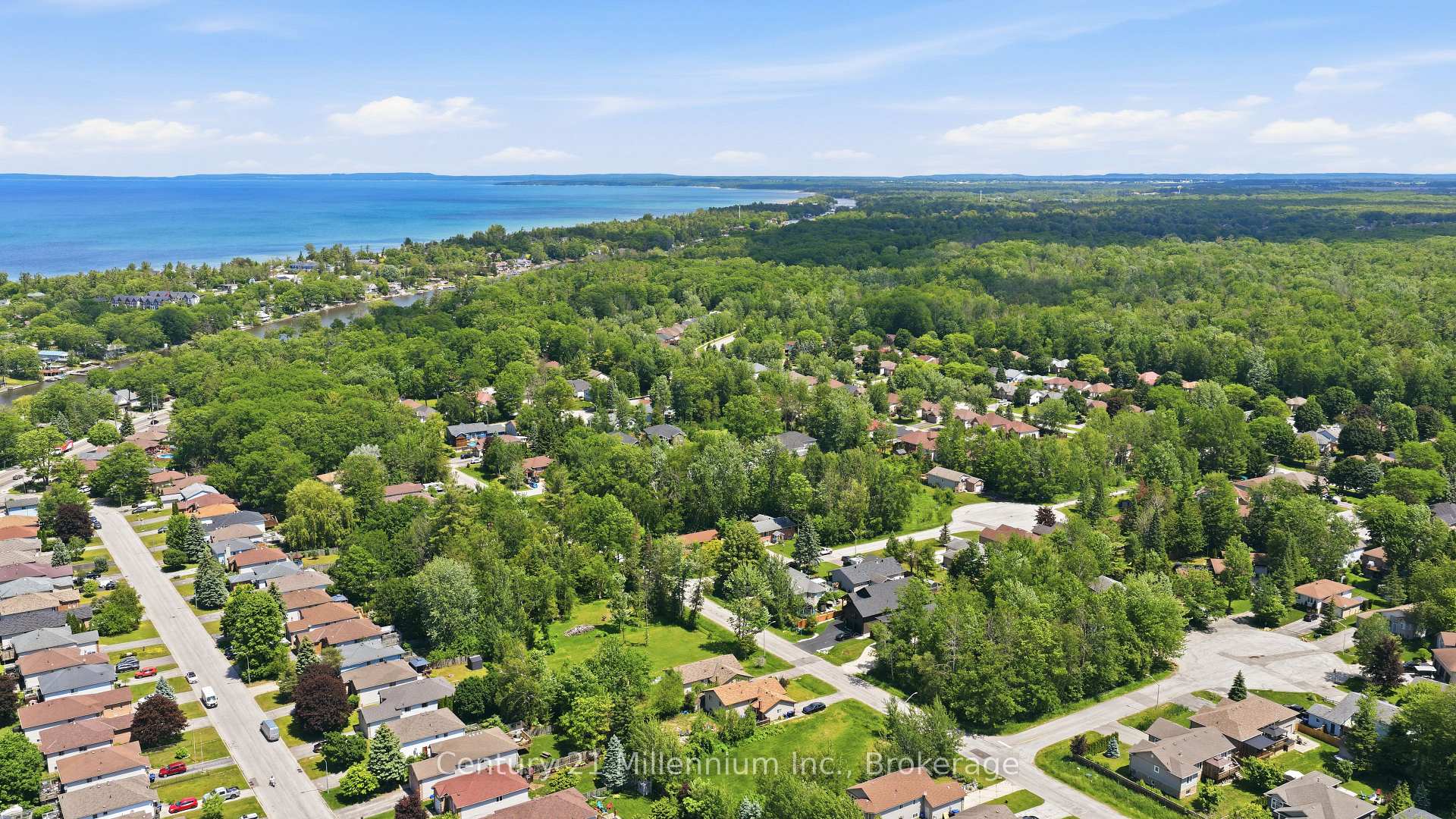 Photo 44 of 113 Smallman Drive, Wasaga Beach — HOMEH