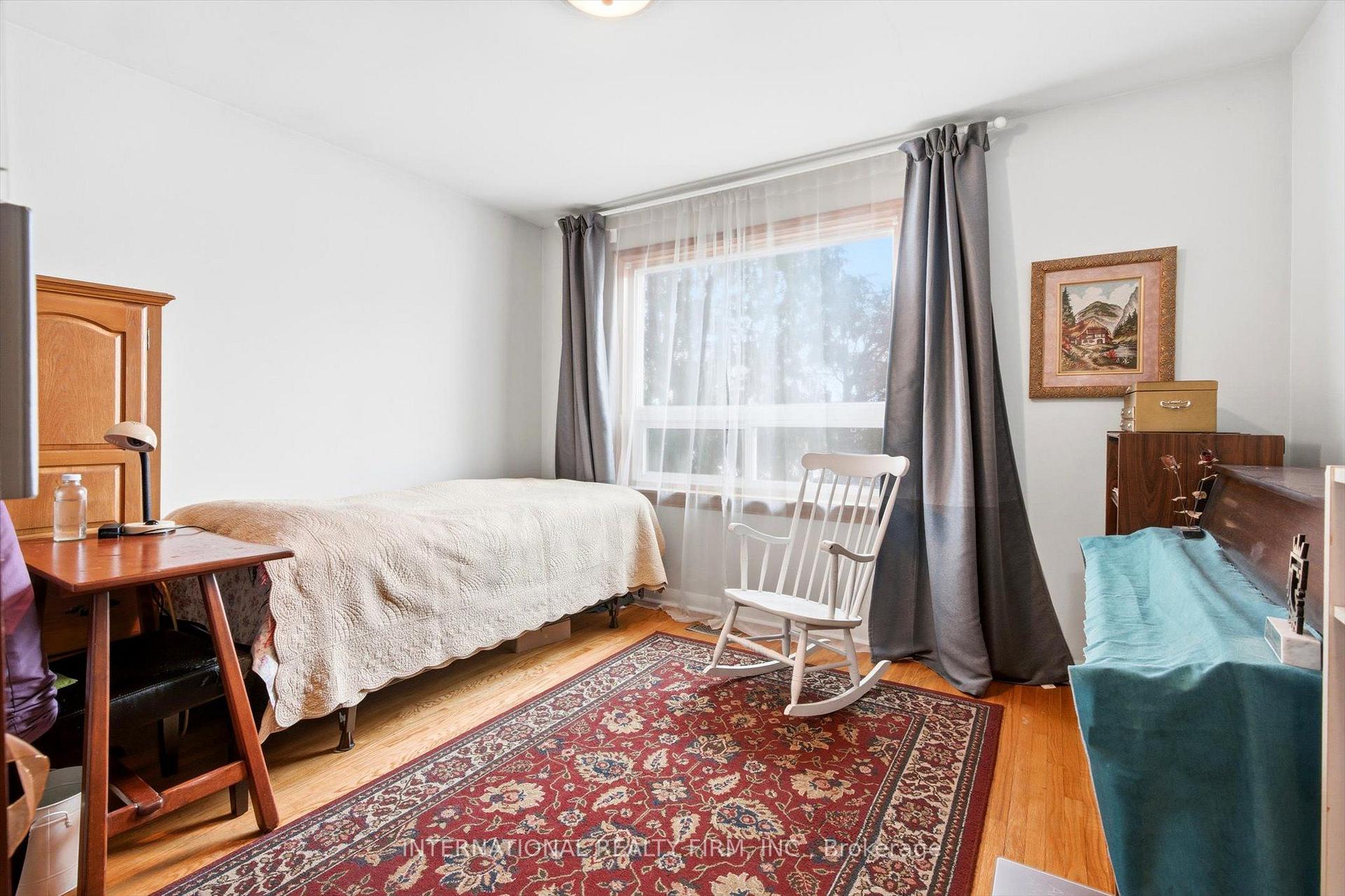 Photo 13 of 84 Hadrian Drive, Etobicoke, Elms-Old Rexdale — HOMEH