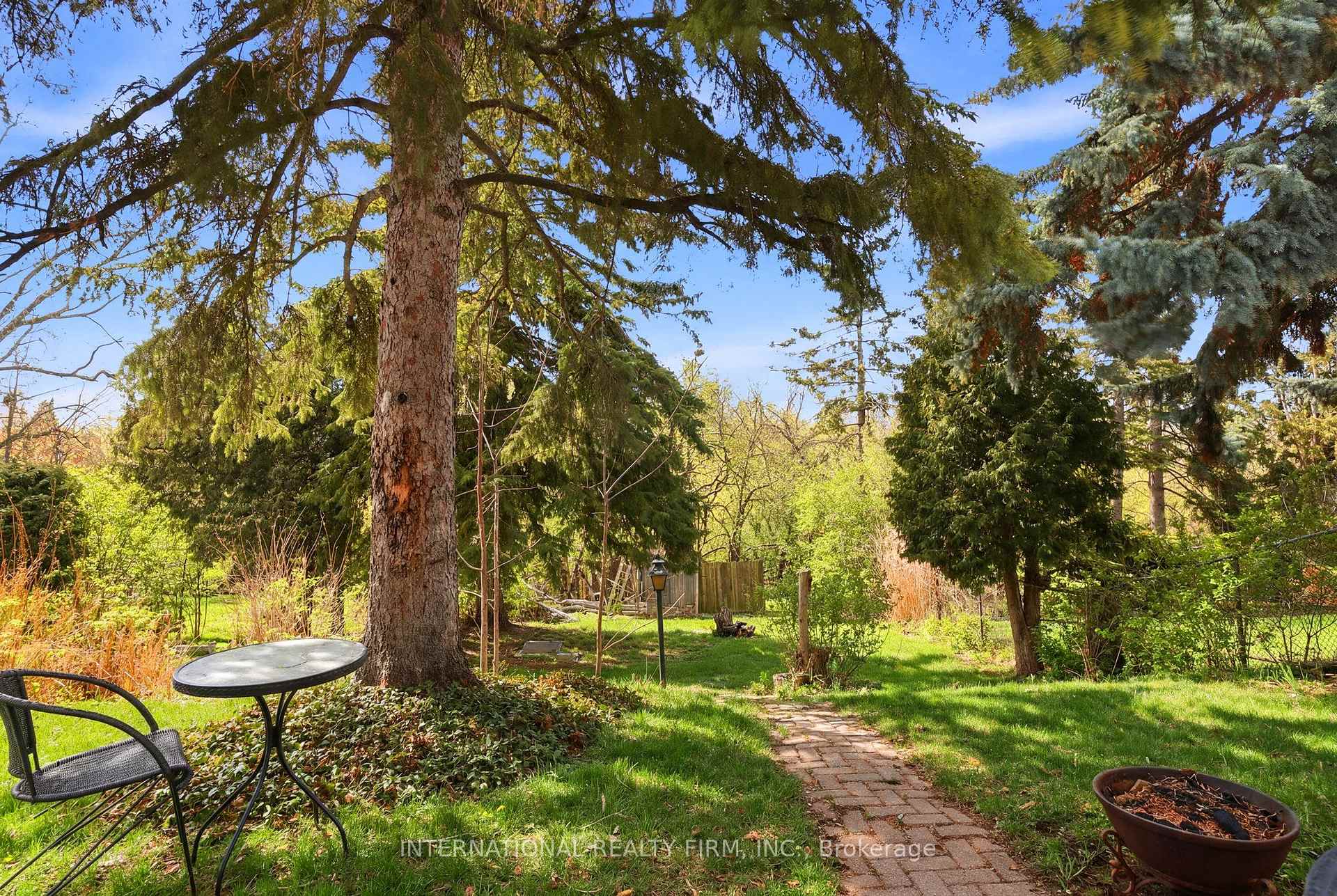 Photo 24 of 84 Hadrian Drive, Etobicoke, Elms-Old Rexdale — HOMEH