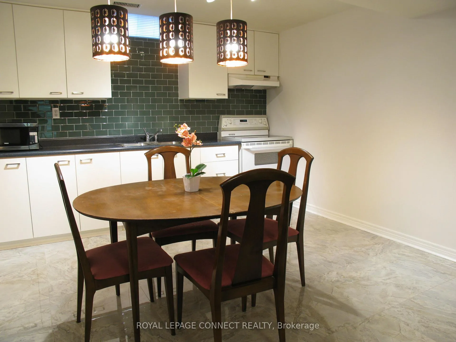 Photo 6 of Unit Bsmt 2B, 112 Sweetbriar Court, Pickering, Highbush — HOMEH