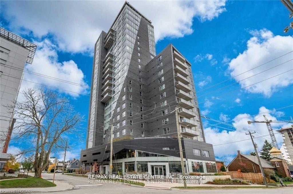 Front of Unit 2305, 158 King Street North N