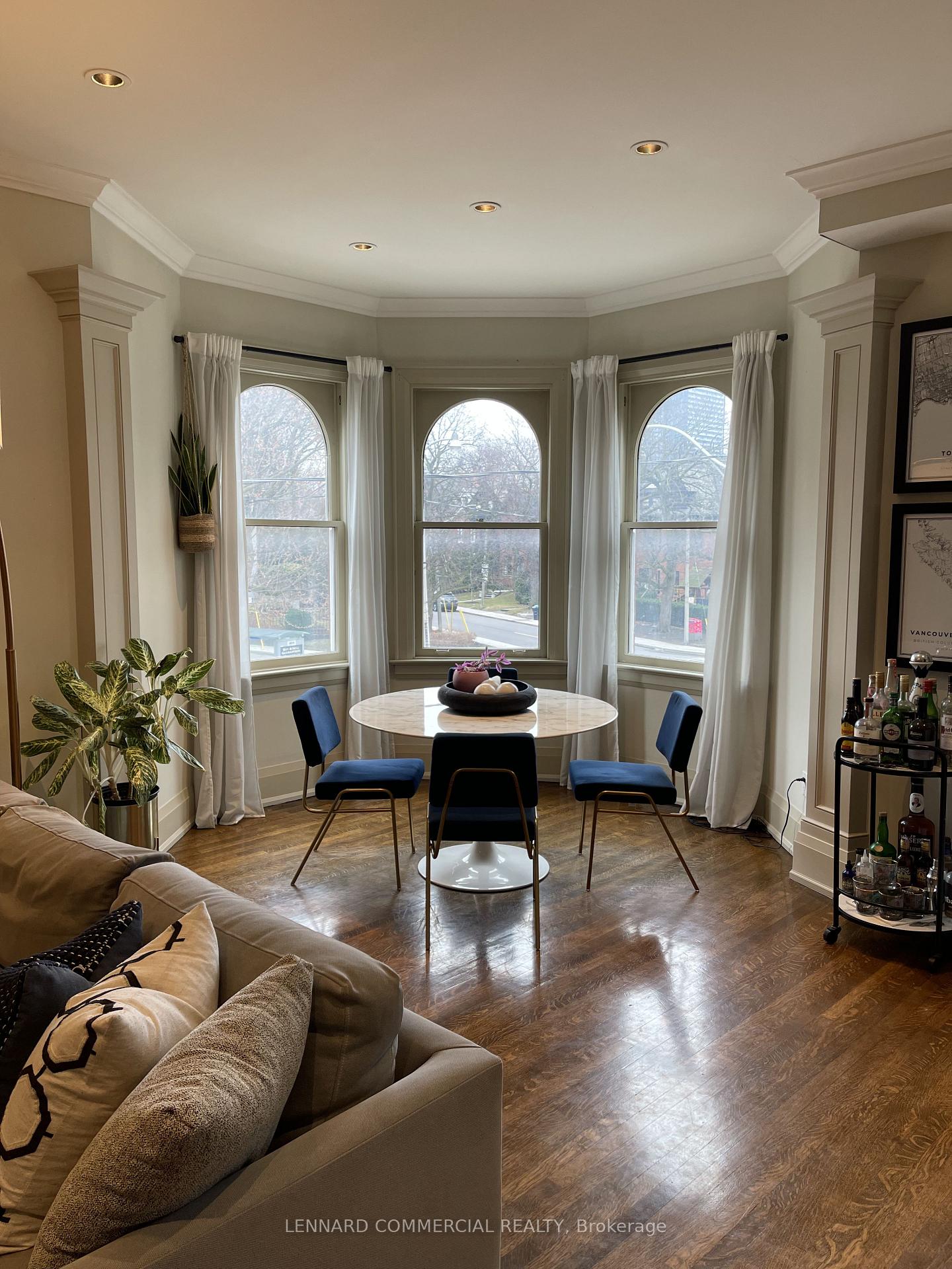 Photo 5 of Unit 4, 26 Elm Avenue, Toronto, Rosedale-Moore Park — HOMEH