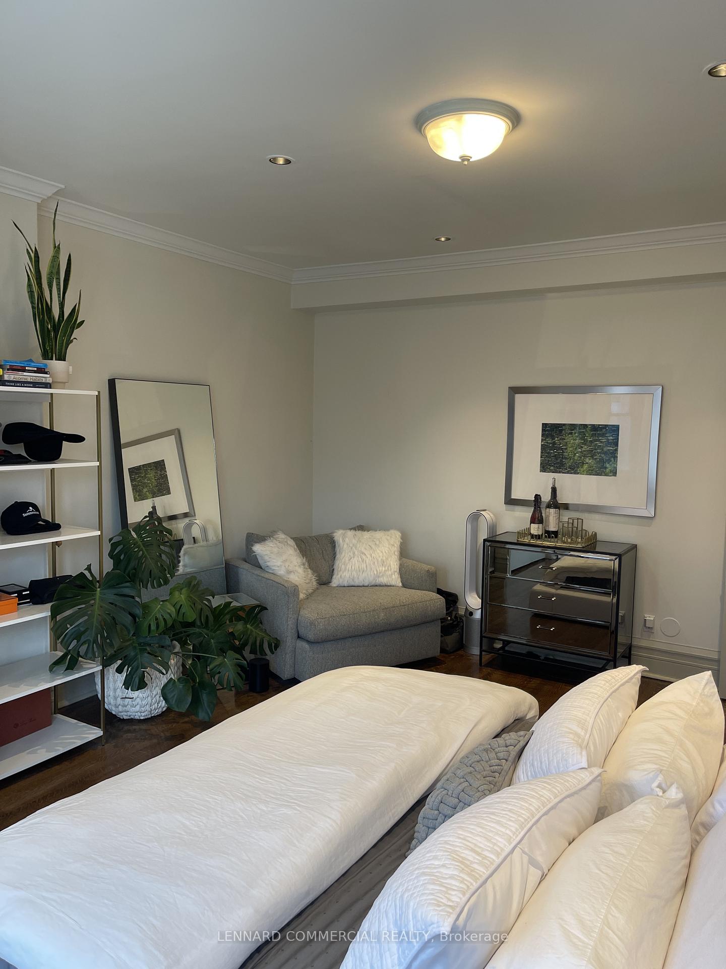Photo 12 of Unit 4, 26 Elm Avenue, Toronto, Rosedale-Moore Park — HOMEH