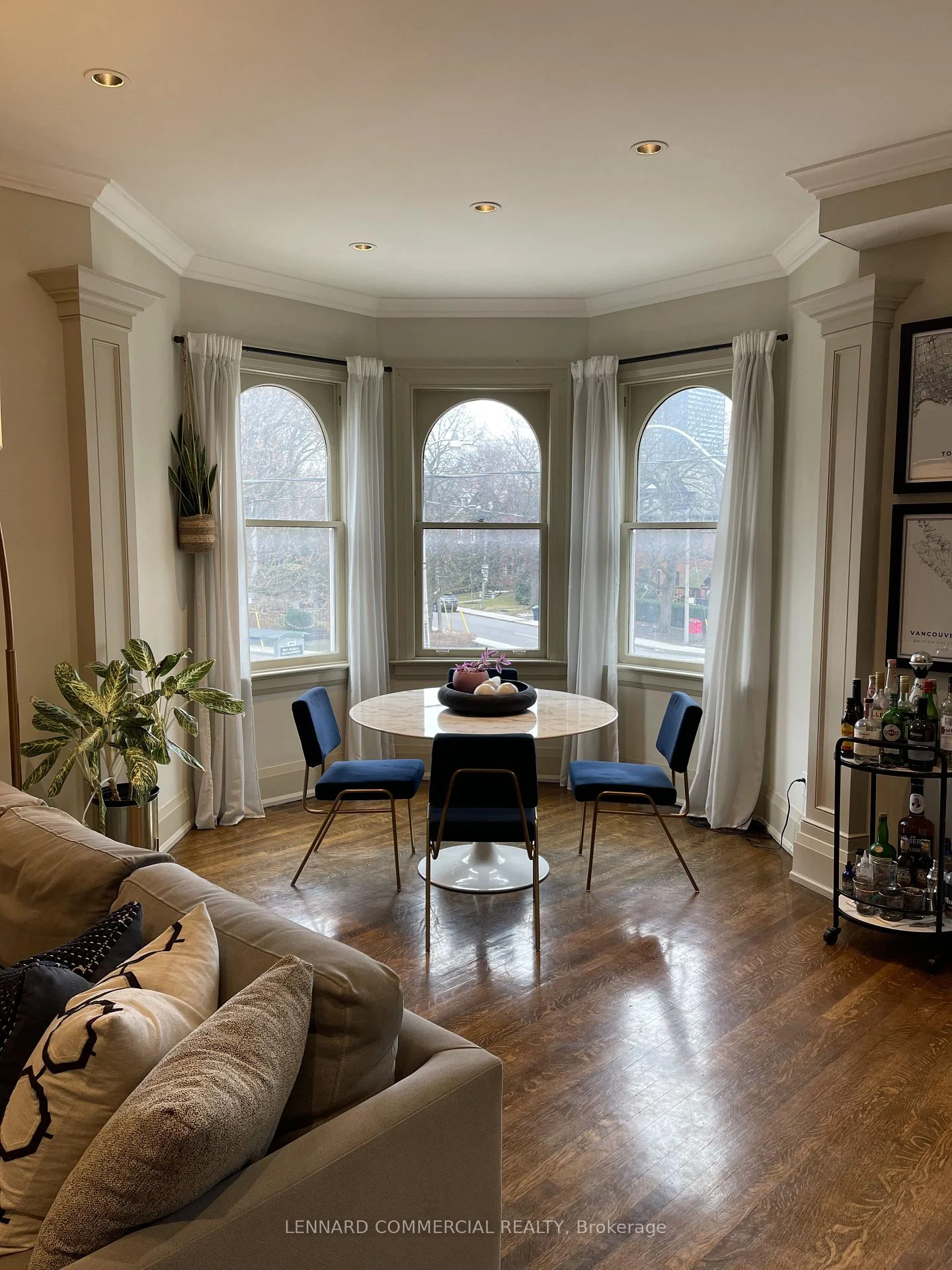 Photo 6 of Unit 5, 26 Elm Avenue, Toronto, Rosedale-Moore Park — HOMEH