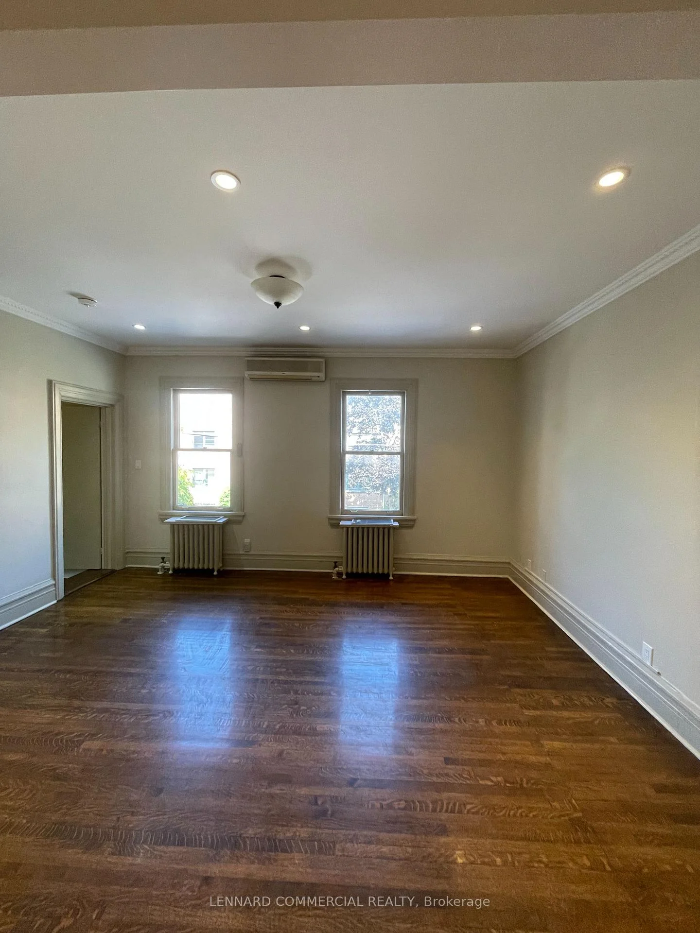Photo 7 of Unit 5, 26 Elm Avenue, Toronto, Rosedale-Moore Park — HOMEH