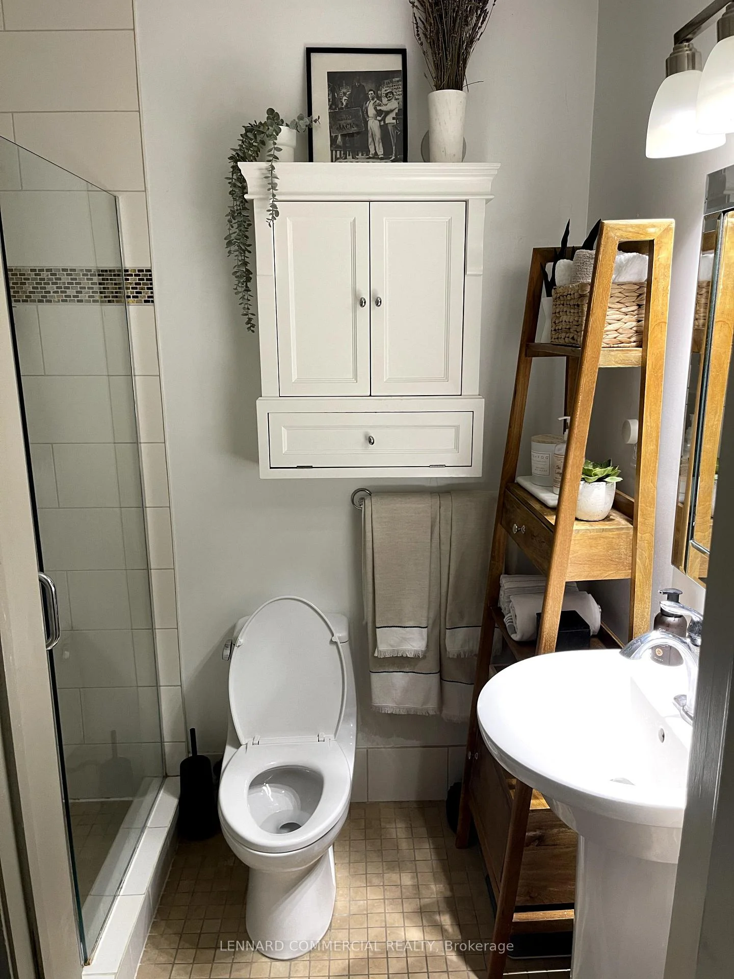 Photo 21 of Unit 5, 26 Elm Avenue, Toronto, Rosedale-Moore Park — HOMEH