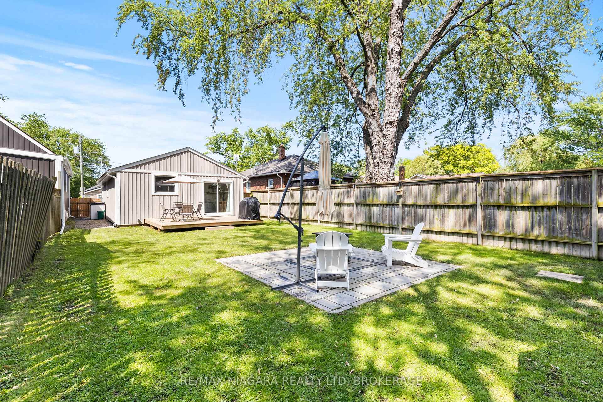 Photo 25 of 38 Alexandra Boulevard, St. Catharines, Secord Woods — HOMEH