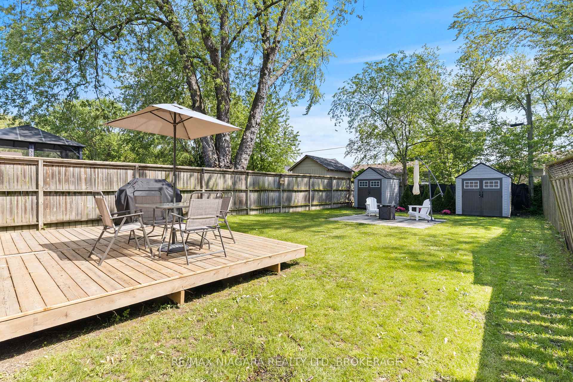 Photo 26 of 38 Alexandra Boulevard, St. Catharines, Secord Woods — HOMEH
