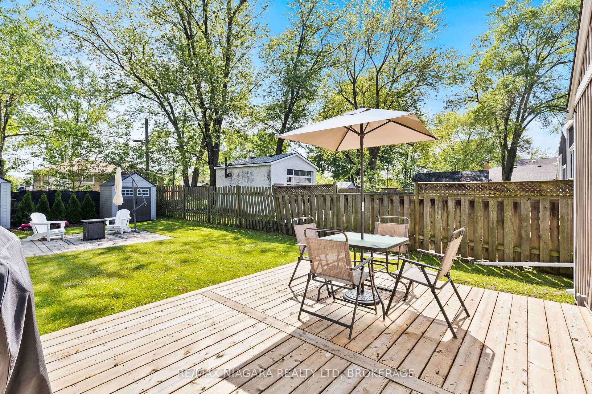 Photo 27 of 38 Alexandra Boulevard, St. Catharines, Secord Woods — HOMEH