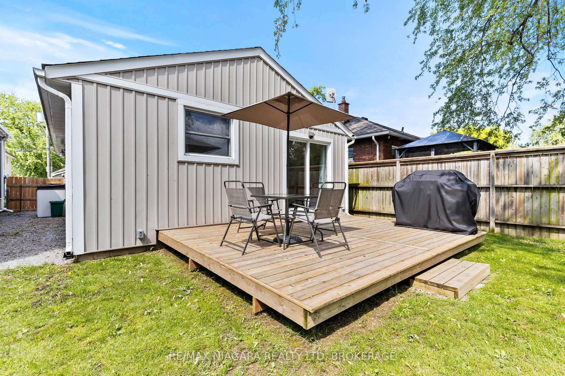 Photo 28 of 38 Alexandra Boulevard, St. Catharines, Secord Woods — HOMEH
