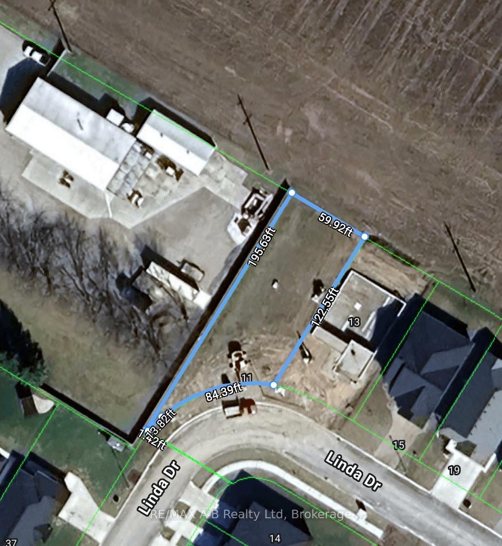 Photo 2 of 11 Linda Drive, Huron East, Seaforth — HOMEH
