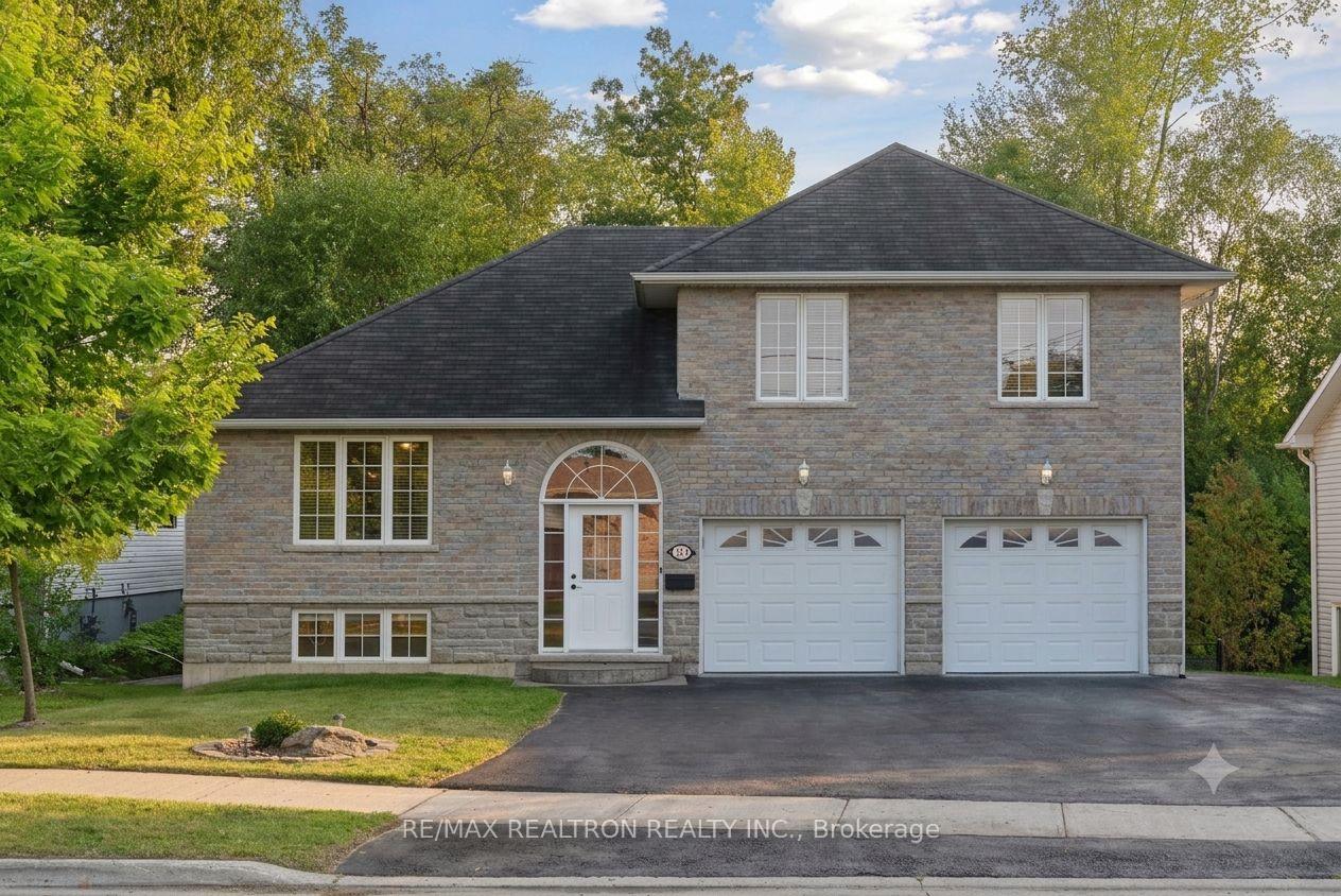 Photo 1 of 121 Riverglen Drive, Georgina, Keswick South — HOMEH