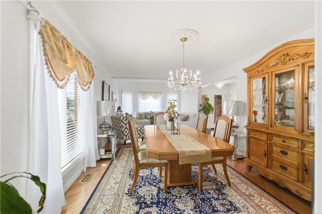Photo 7 of 183 Daniels Street, Hamilton, Ancaster — HOMEH