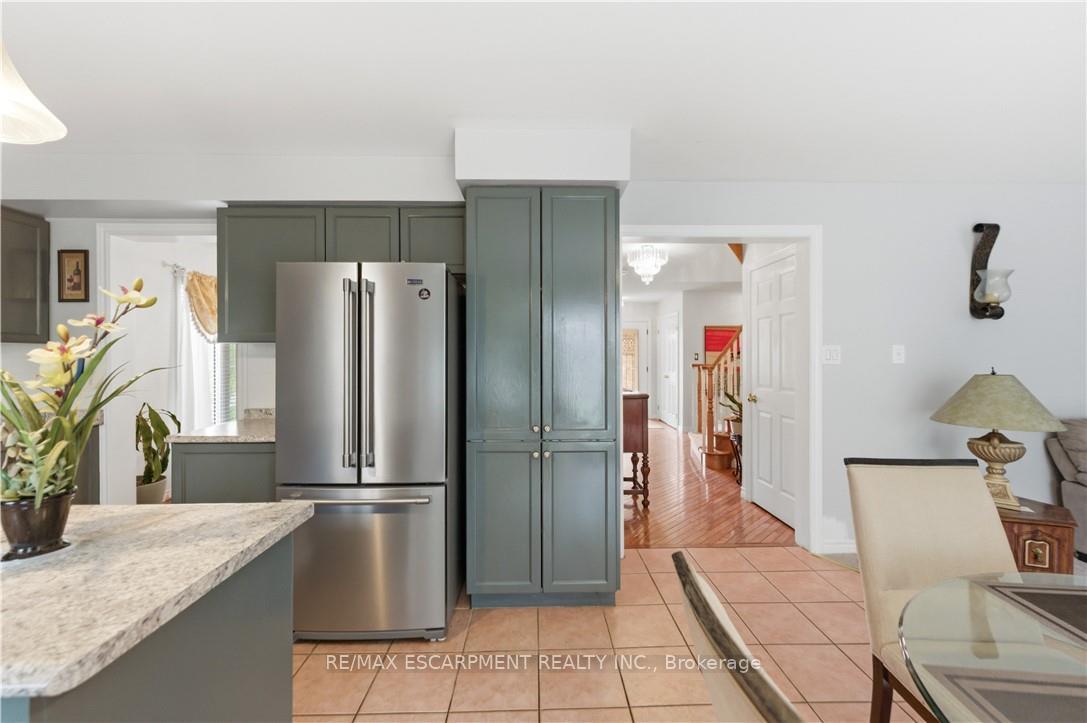 Photo 12 of 183 Daniels Street, Hamilton, Ancaster — HOMEH