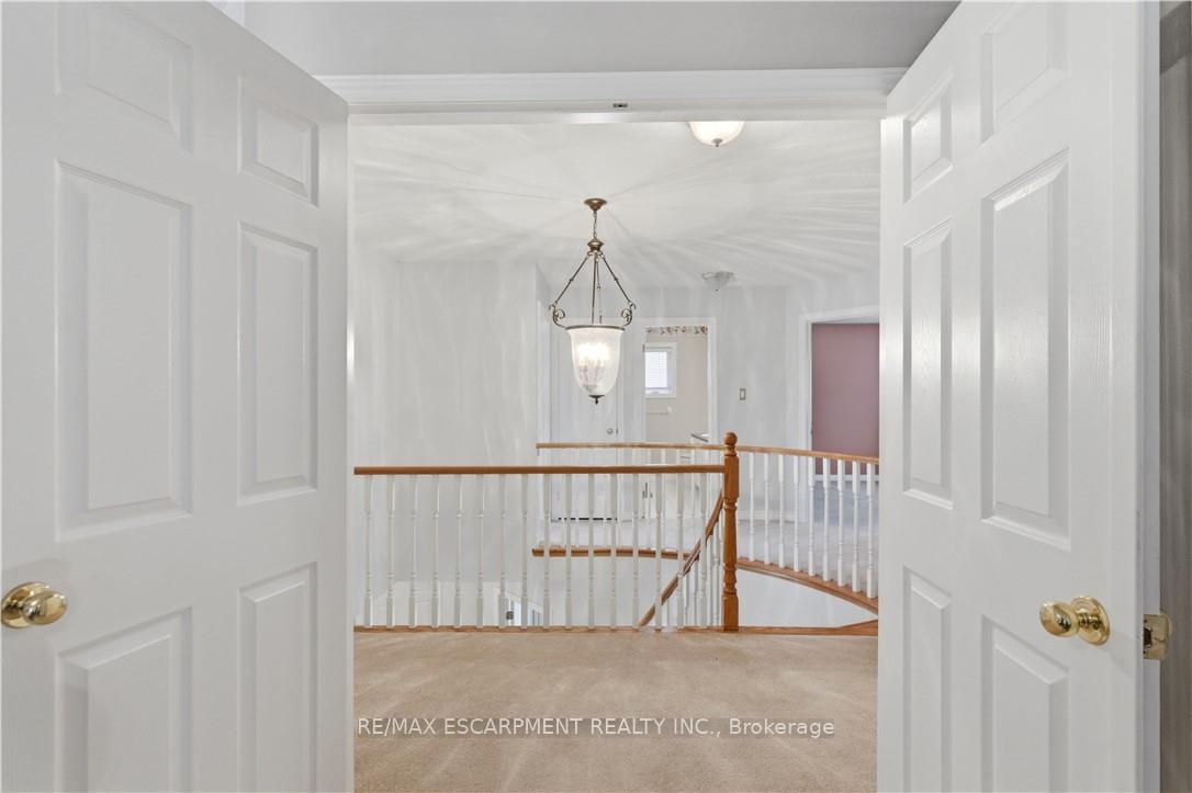 Photo 22 of 183 Daniels Street, Hamilton, Ancaster — HOMEH