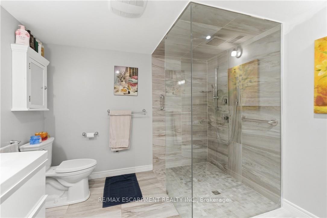 Photo 34 of 183 Daniels Street, Hamilton, Ancaster — HOMEH