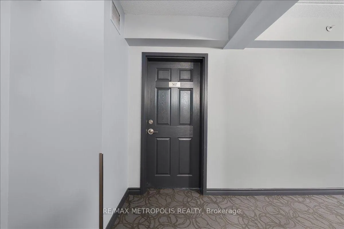 Photo 4 of Unit 307, 1487 Maple Avenue, Milton, Dempsey — HOMEH