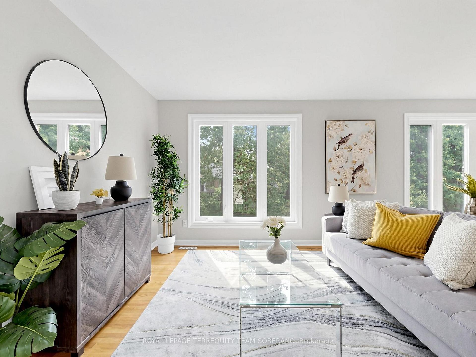 Photo 8 of Unit 214, 55 Rameau Drive, North York, Hillcrest Village — HOMEH