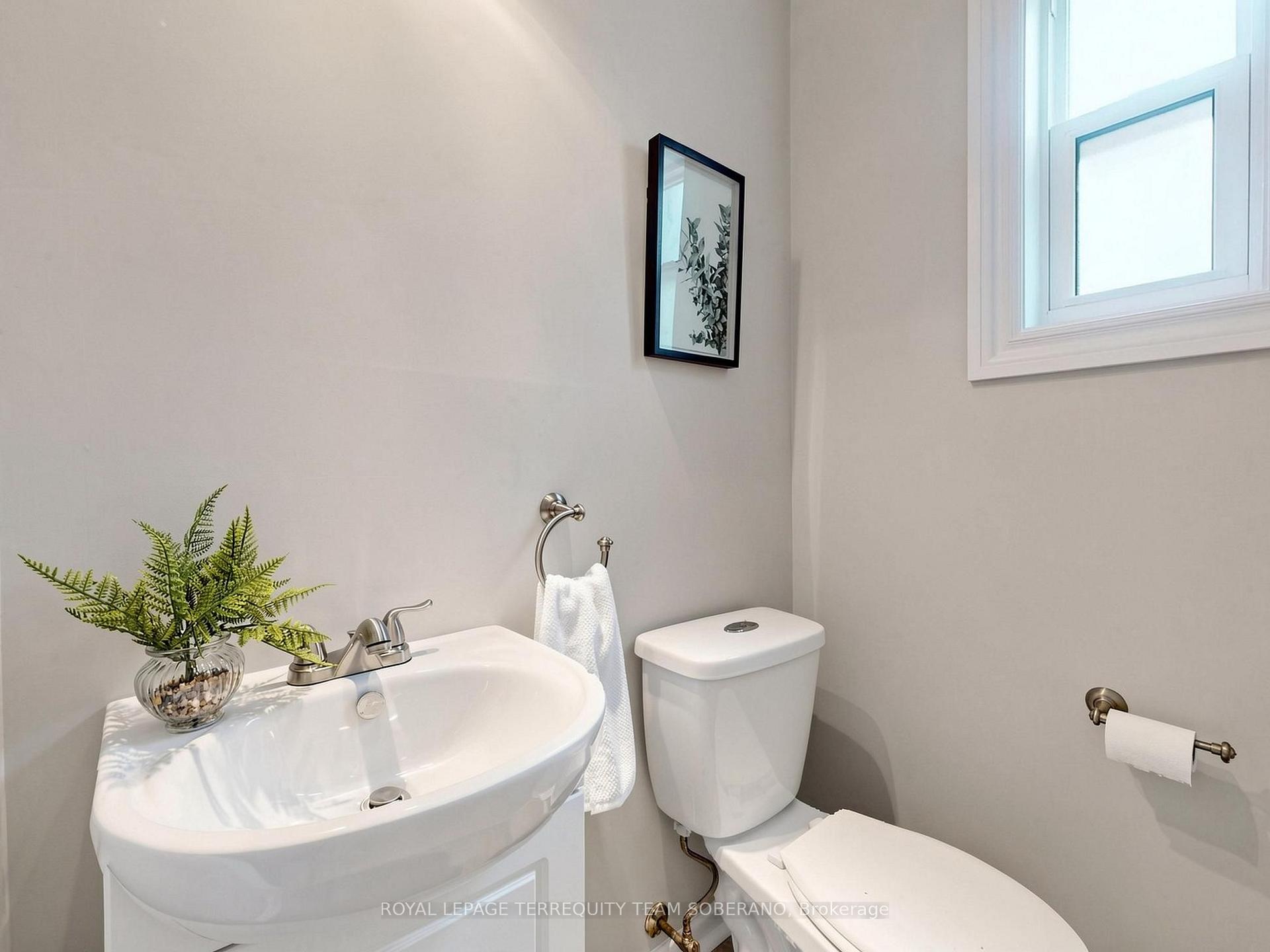 Photo 17 of Unit 214, 55 Rameau Drive, North York, Hillcrest Village — HOMEH