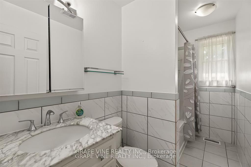 Photo 13 of 104 Oriole Avenue, Ottawa, Kanata - Glencairn/Hazeldean — HOMEH