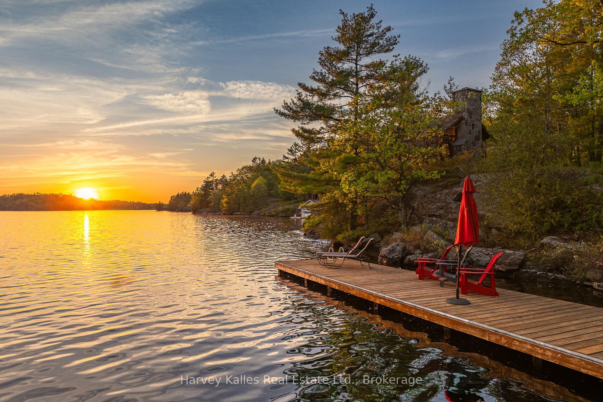 Front of 1615 Muskoka Road N