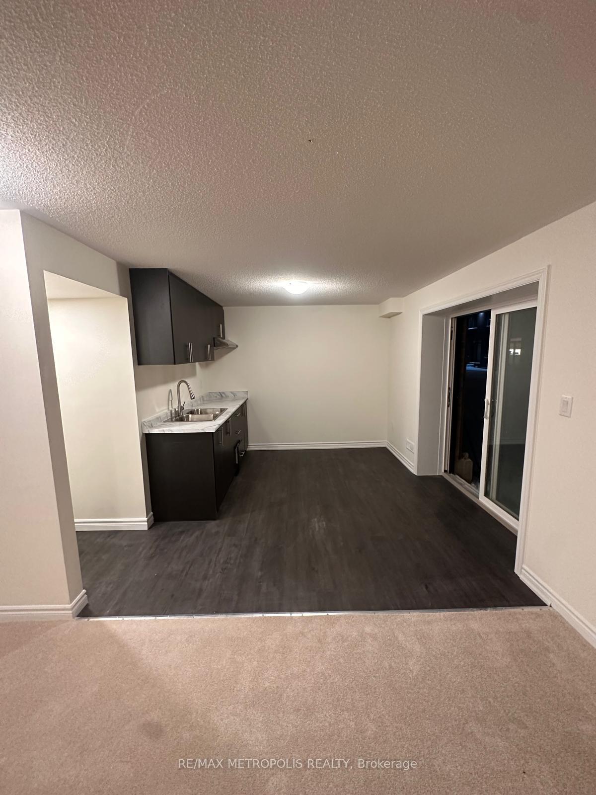Photo 4 of 1207 Wilmington Avenue, Oshawa, Kedron — HOMEH