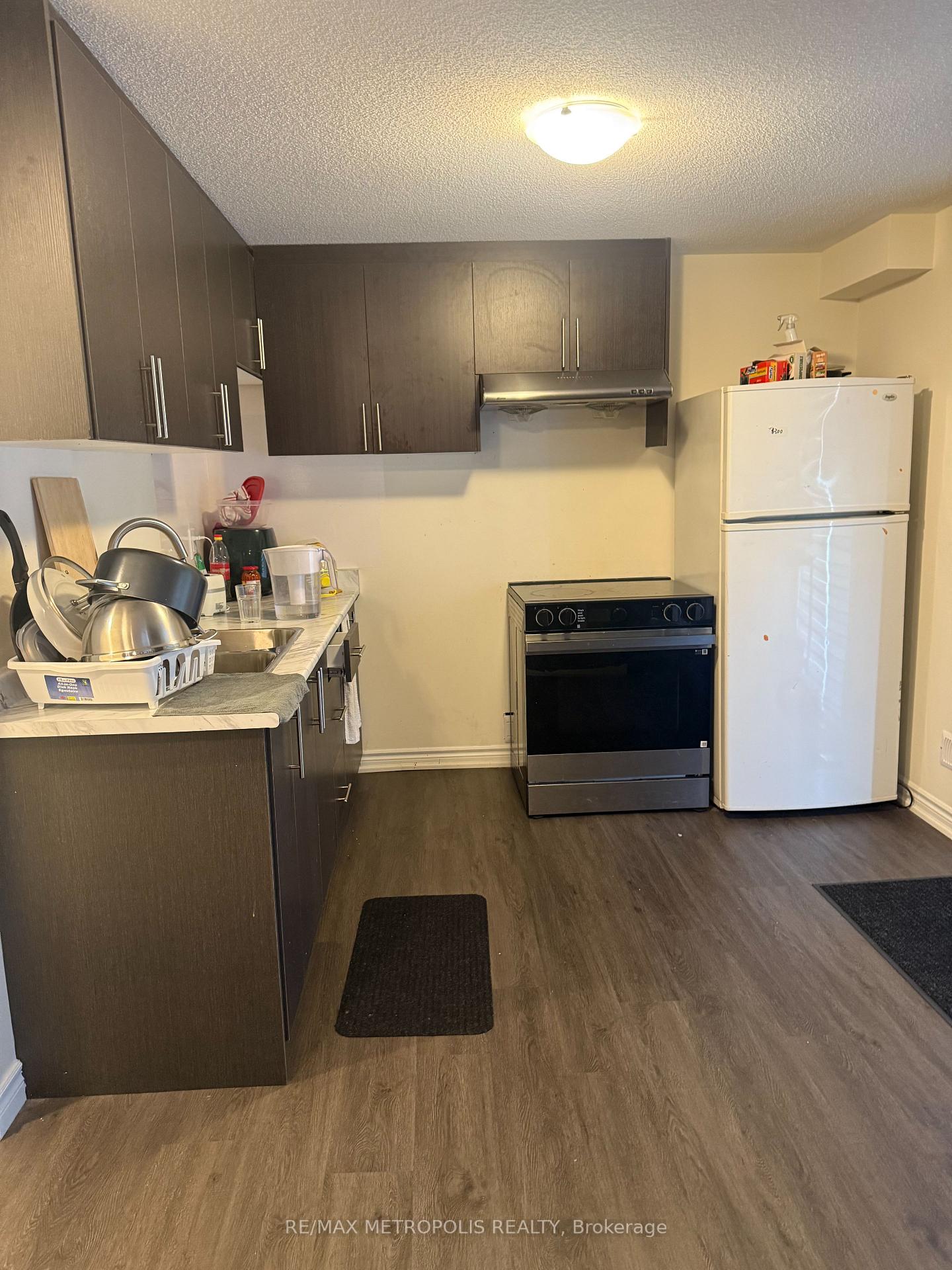 Photo 5 of 1207 Wilmington Avenue, Oshawa, Kedron — HOMEH