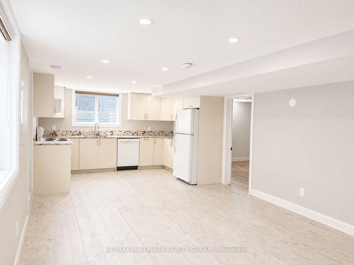 Photo 4 of 735 Borthwick Avenue, Ottawa, Castle Heights/Rideau High — HOMEH
