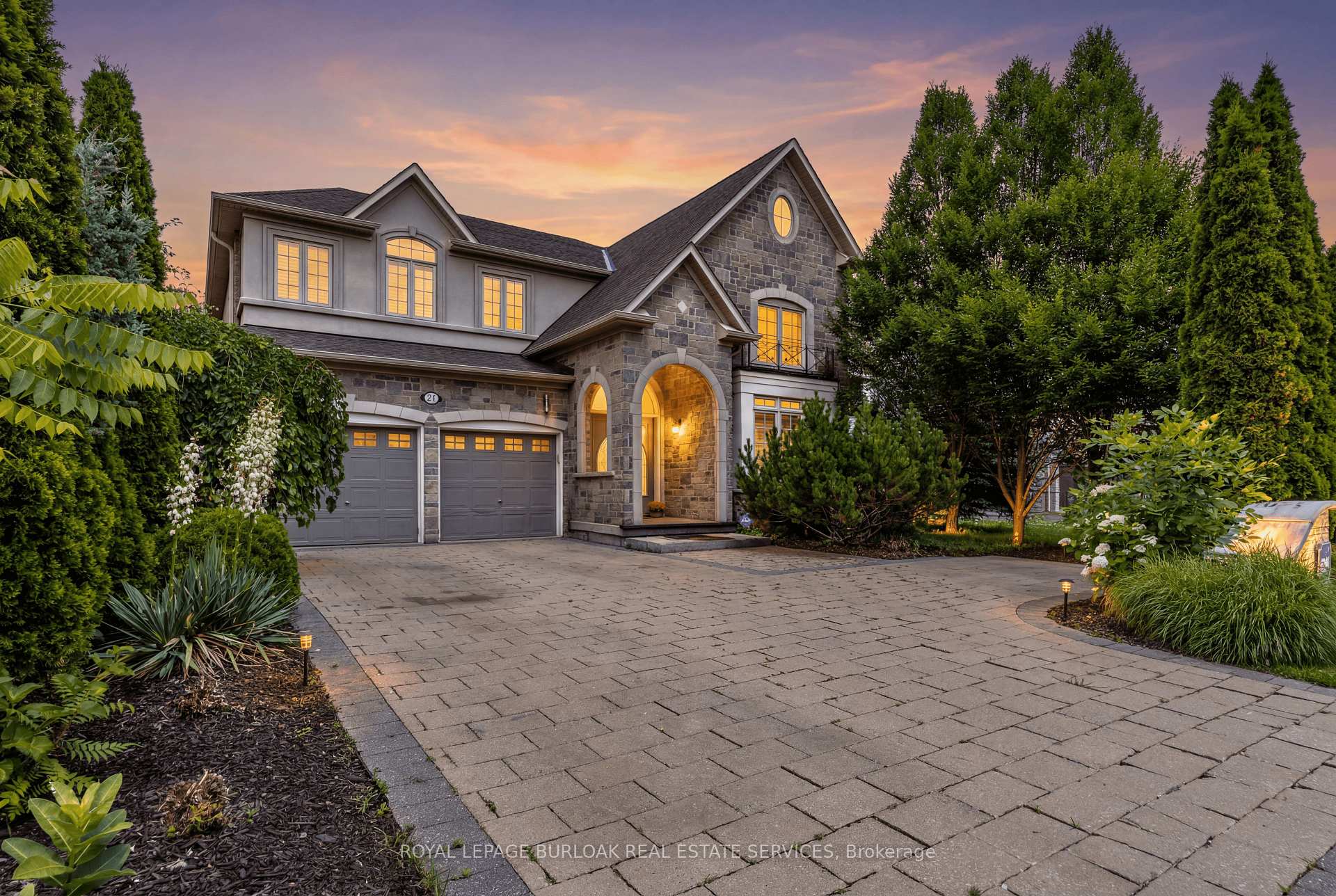 Photo 2 of 215 Burloak Drive, Oakville, Bronte — HOMEH