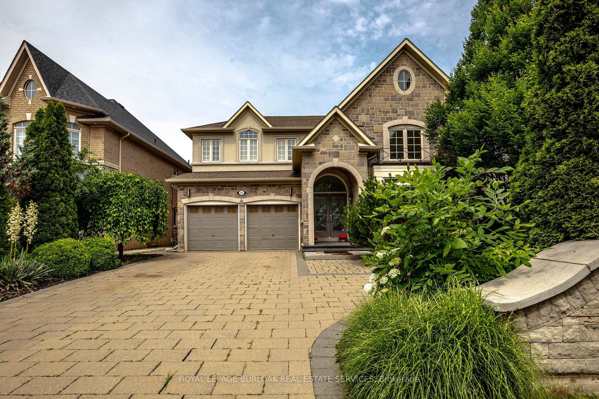 Photo 4 of 215 Burloak Drive, Oakville, Bronte — HOMEH