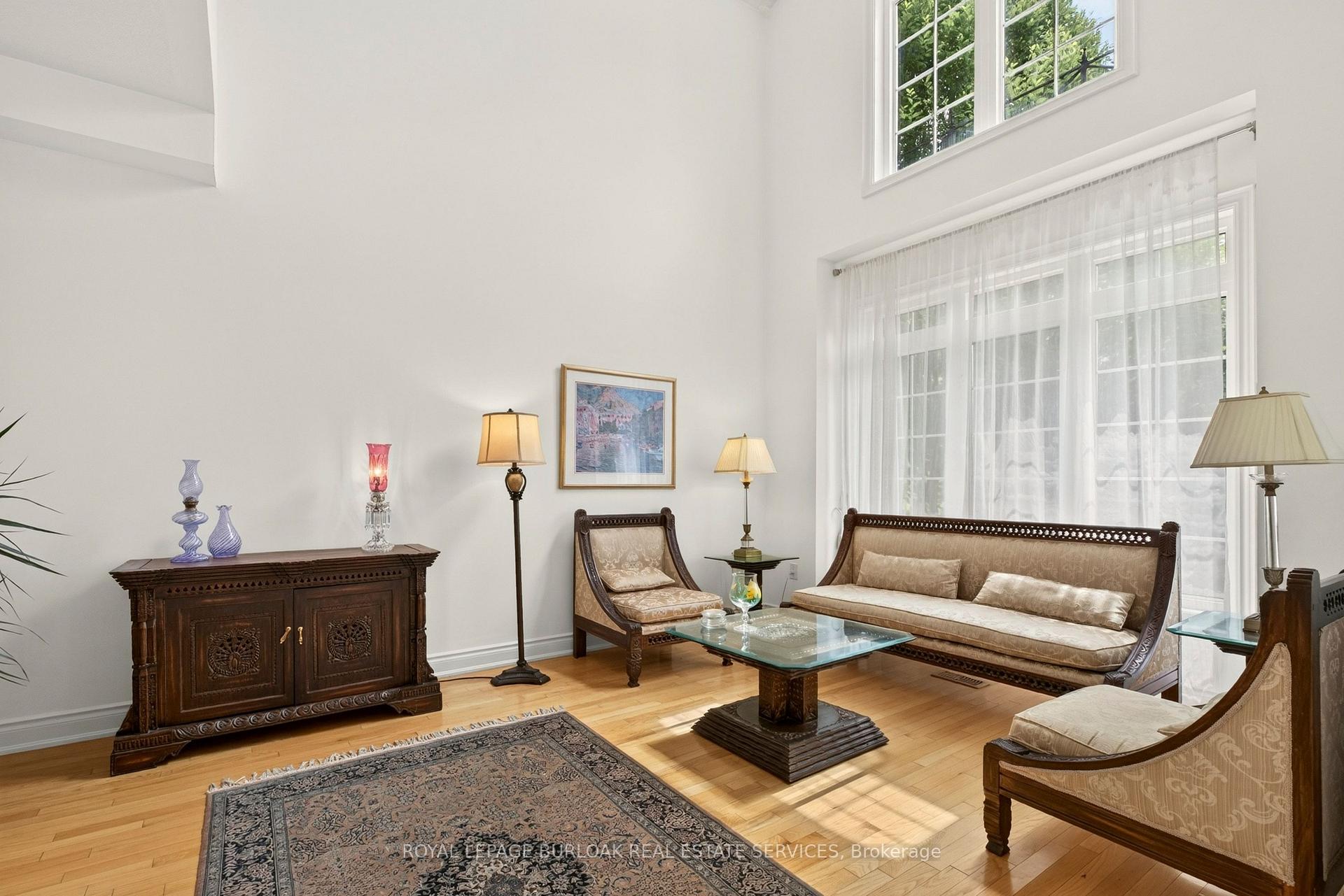 Photo 6 of 215 Burloak Drive, Oakville, Bronte — HOMEH