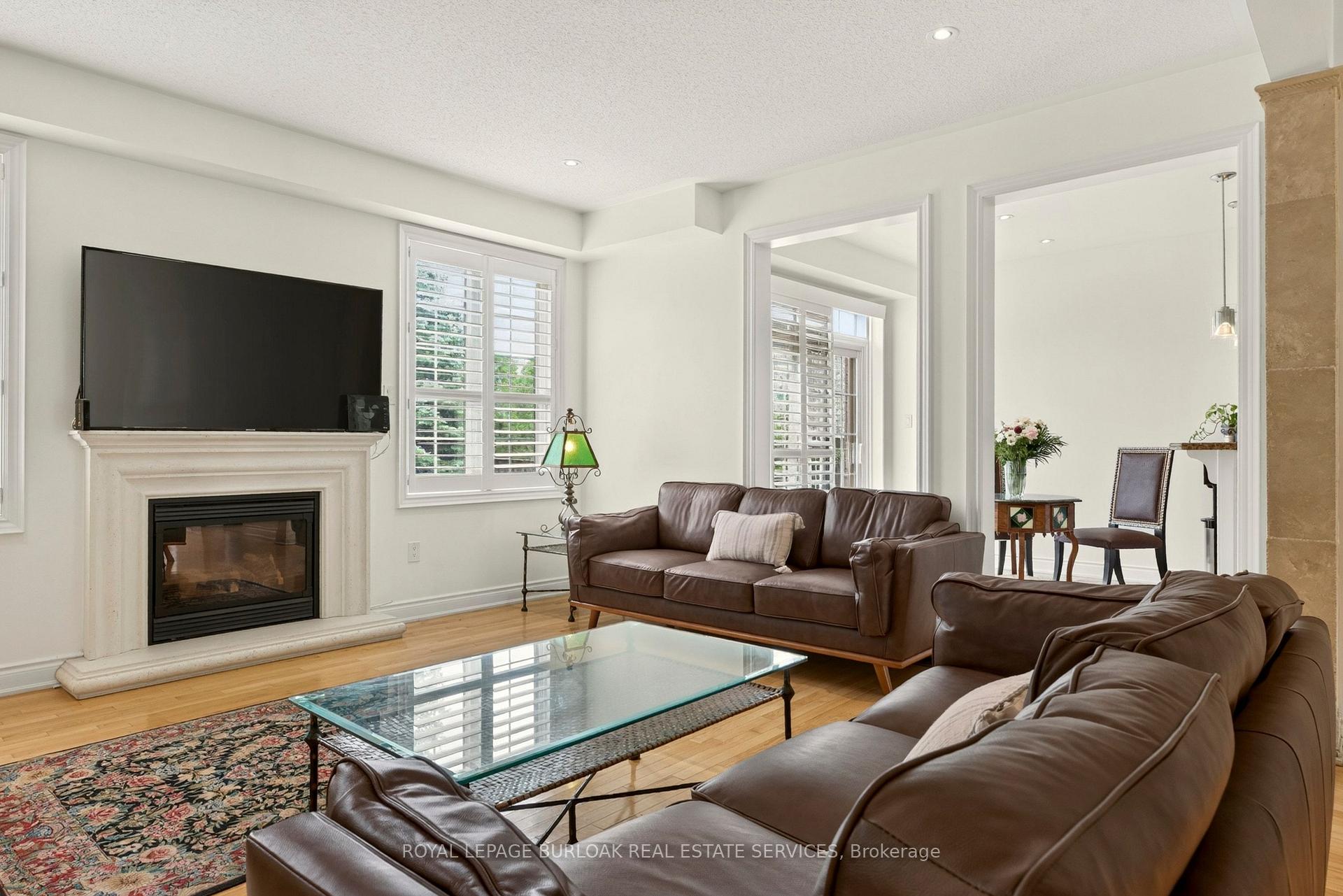 Photo 22 of 215 Burloak Drive, Oakville, Bronte — HOMEH