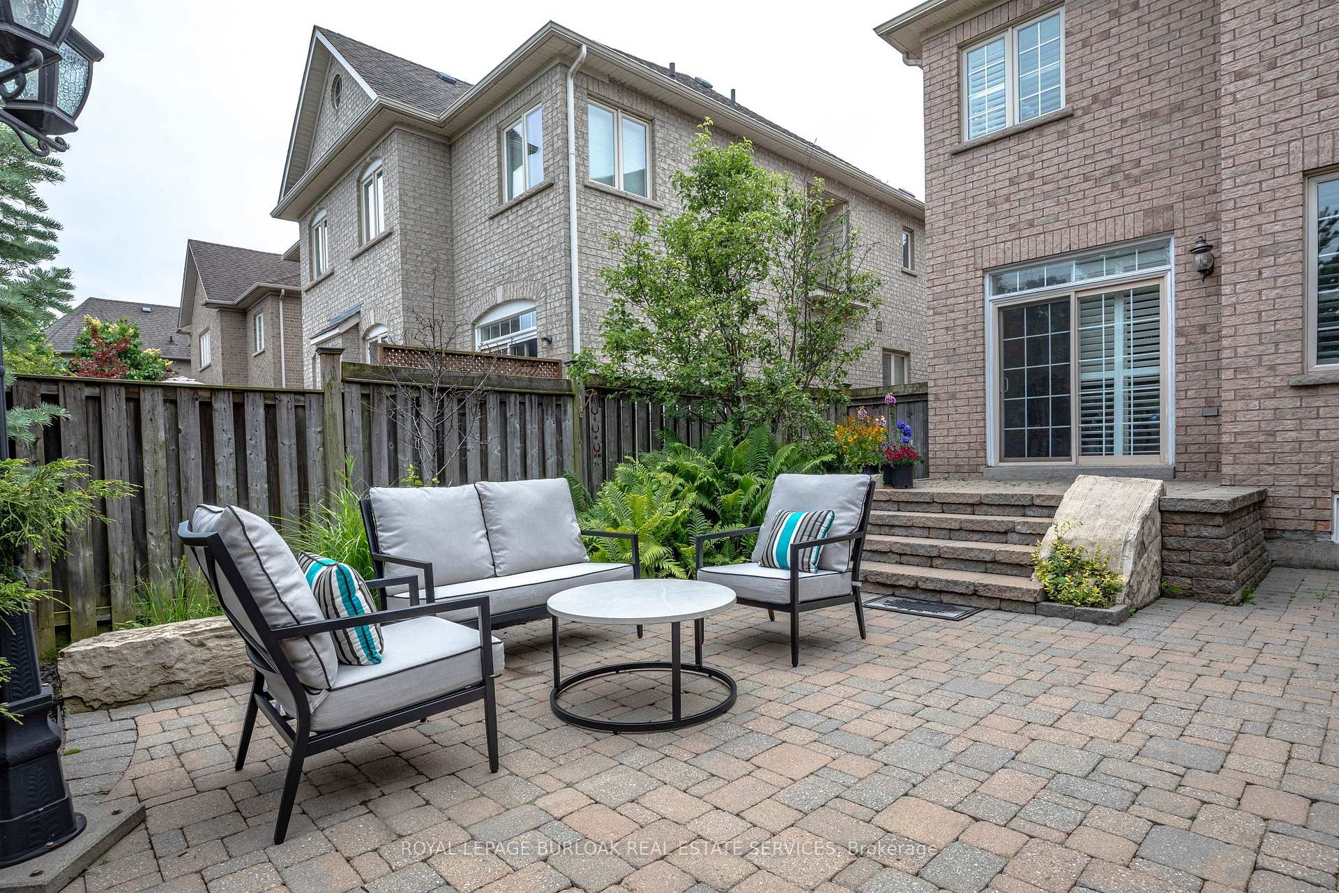 Photo 47 of 215 Burloak Drive, Oakville, Bronte — HOMEH