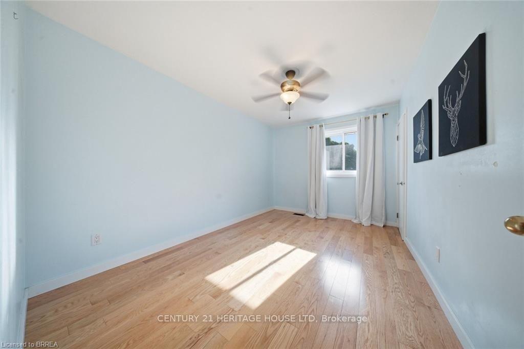 Photo 14 of 106 Memorial Drive, Brantford, Fairview/Greenbrier — HOMEH